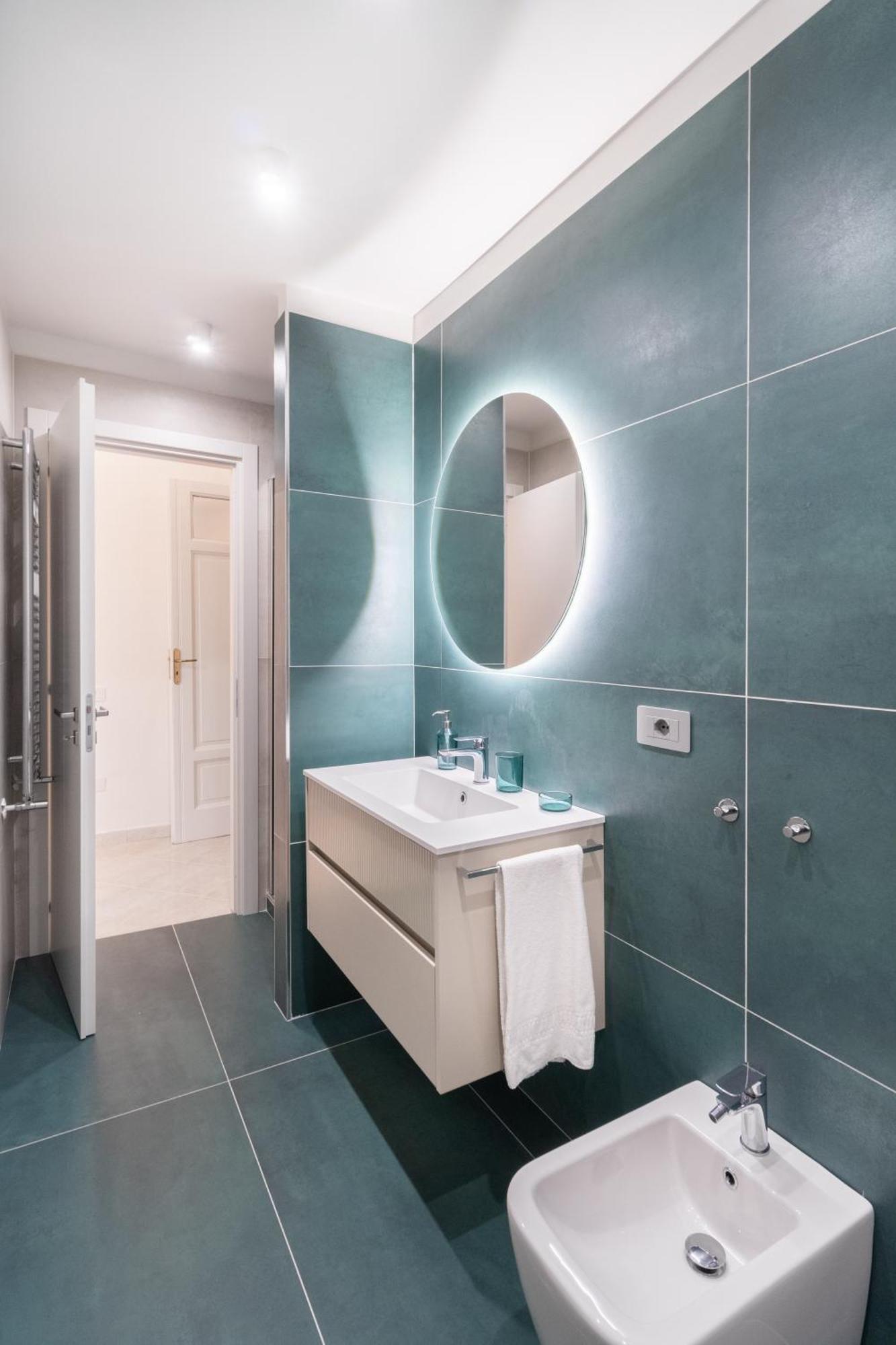 ساليرنو Palazzo Galeoni Luxury Suites المظهر الخارجي الصورة