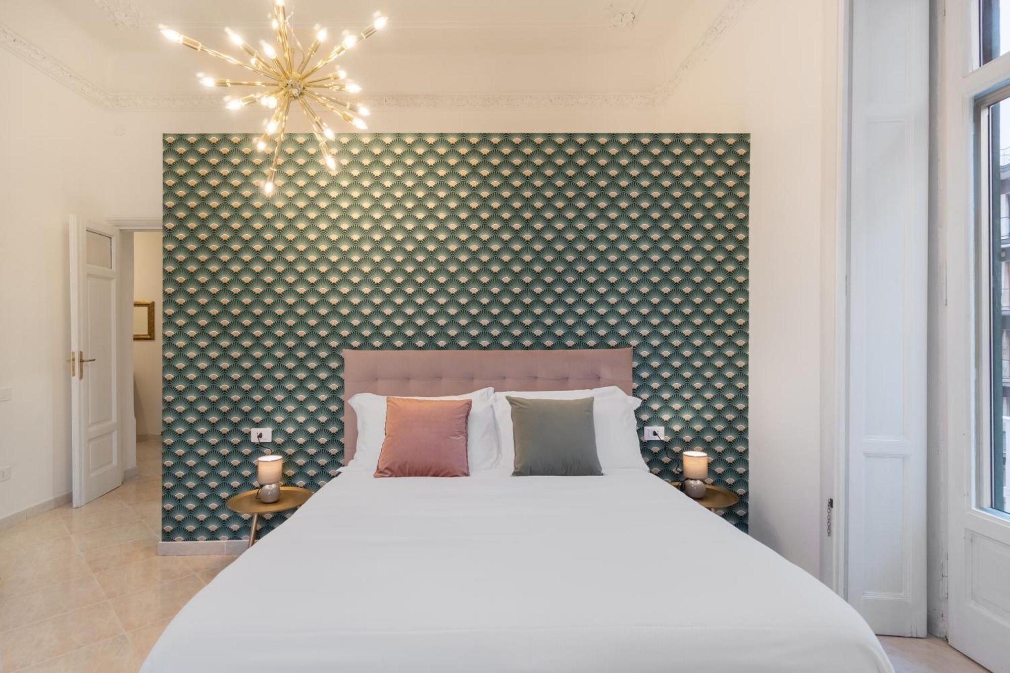 ساليرنو Palazzo Galeoni Luxury Suites المظهر الخارجي الصورة